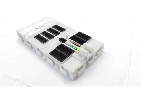 Recambio de caja fusibles/rele para bmw serie 1 berlina 5p (f20) 2.0 116d referencia OEM IAM 116RI001052 936641101 