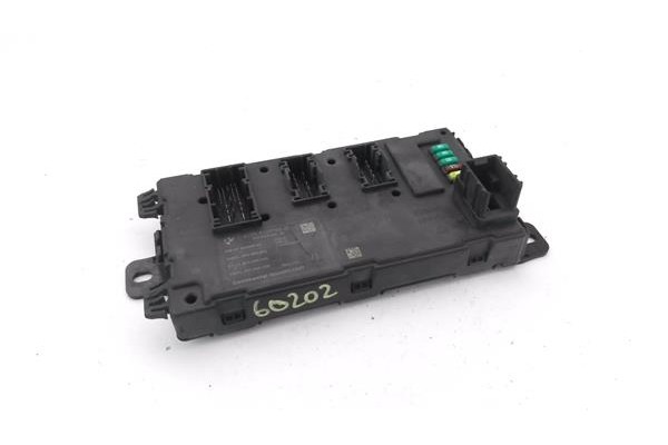 Recambio de caja fusibles/rele para bmw serie 1 berlina 5p (f20) 2.0 116d referencia OEM IAM 932970001 A2C3045001500 