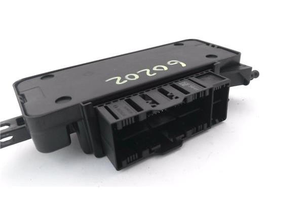 Recambio de centralita airbag para bmw serie 1 berlina 5p (f20) 2.0 116d referencia OEM IAM 934872601 2,85E+08 