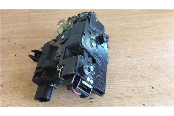 Recambio de cierre electromagnetico delantero derecho para volkswagen golf iv berlina (1j1) 1.6 conceptline referencia OEM IAM  