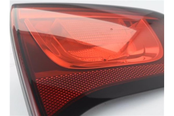 Recambio de piloto porton trasero izquierdo para citroen c3 1.4 attraction referencia OEM IAM 9685225580  