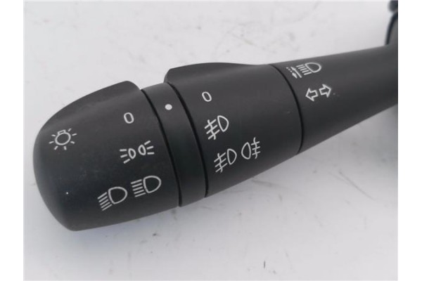 Recambio de mando de luces para dacia sandero stepway 2017-2020 1.0 sce stepway 75 (b8jc, b8jd) referencia OEM IAM 255679575R  