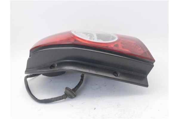 Recambio de piloto trasero derecho para chevrolet captiva 2.0 d referencia OEM IAM 20946136  