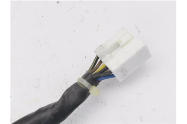 Recambio de piloto trasero derecho para chevrolet captiva 2.0 d referencia OEM IAM 20946136  