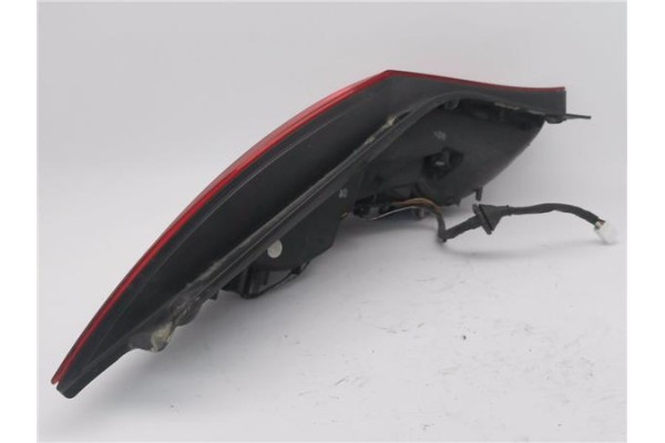 Recambio de piloto trasero derecho para hyundai i30 (fd) 1.6 comfort referencia OEM IAM 924022R0  