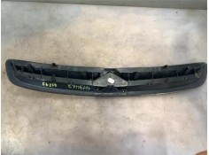 Recambio de rejilla capo para citroen xsara picasso 2.0 hdi referencia OEM IAM 9650059677 9650059377 