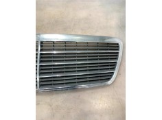 Recambio de rejilla capo para mercedes-benz clase e (bm 210) berlina 2.7 270 cdi (210.016) referencia OEM IAM 2108800583  