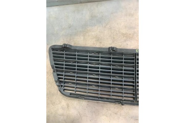 Recambio de rejilla capo para mercedes-benz clase e (bm 210) berlina 2.7 270 cdi (210.016) referencia OEM IAM 2108800583  
