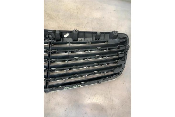 Recambio de rejilla capo para mercedes-benz clase e (bm 211) berlina 3.0 e 280 cdi (211.020) referencia OEM IAM SP5532  
