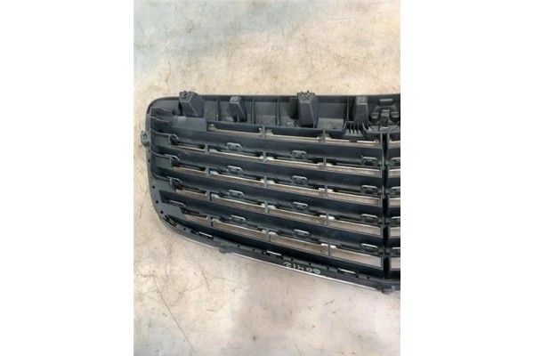 Recambio de rejilla capo para mercedes-benz clase e (bm 211) berlina 3.0 e 280 cdi (211.020) referencia OEM IAM SP5532  