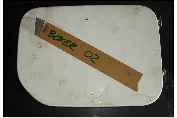 Recambio de tapa exterior combustible para peugeot boxer furgón (244) 2.0 hdi referencia OEM IAM   