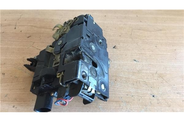 Recambio de cierre electromagnetico delantero derecho para volkswagen golf iv berlina (1j1) 1.6 conceptline referencia OEM IAM 3