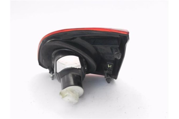 Recambio de piloto porton trasero izquierdo para nissan qashqai j10 2.0 acenta 4x2 referencia OEM IAM 89071063  