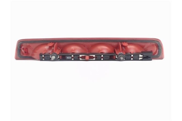 Recambio de luz central de freno para peugeot 308 1.6 gt referencia OEM IAM 9680426580  