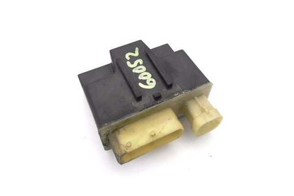 Recambio de caja precalentamiento para citroen c5 tourer 2.0 business class referencia OEM IAM 9652021180 18010951 