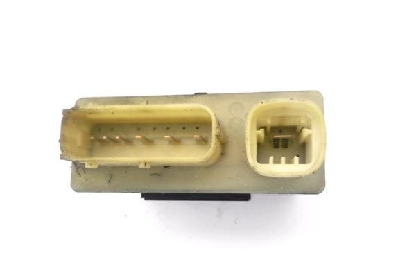Recambio de caja precalentamiento para citroen c5 tourer 2.0 business class referencia OEM IAM 9652021180 18010951 