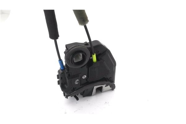 Recambio de cierre electromagnetico trasero derecho para toyota avensis cross sport (t27) 2.2 premium referencia OEM IAM A046693