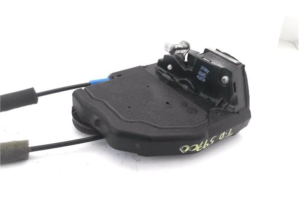 Recambio de cierre electromagnetico trasero derecho para toyota avensis cross sport (t27) 2.2 premium referencia OEM IAM A046693