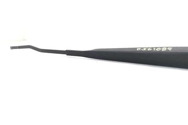 Recambio de brazo limpiaparabrisas delantero izquierdo para renault clio iii 1.4 16v referencia OEM IAM 82002268916  