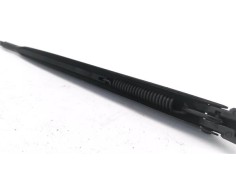Recambio de brazo limpiaparabrisas delantero derecho para renault clio iii 1.4 16v referencia OEM IAM 8200268917  