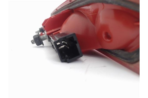 Recambio de luz central de freno para peugeot 308 1.6 gt referencia OEM IAM 9680426580  