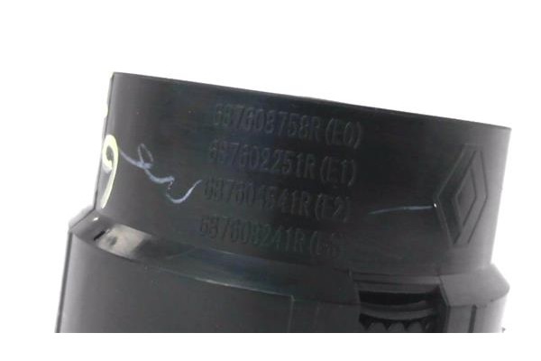 Recambio de rejilla entrada de aire para dacia sandero stepway 2017-2020 1.0 sce stepway 75 (b8jc, b8jd) referencia OEM IAM 6876