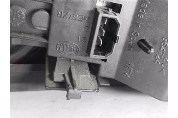 Recambio de piloto porton trasero derecho para seat cordoba berlina (6l2) 1.4 16v referencia OEM IAM 6L5945094 6L5945108 
