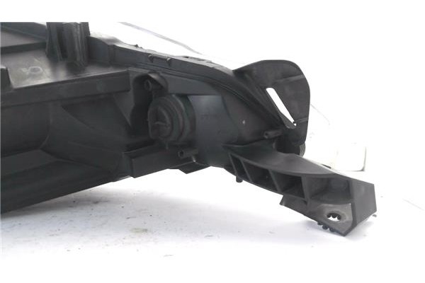 Recambio de faro delantero izquierdo para citroen c3 1.4 attraction referencia OEM IAM 9673814980  