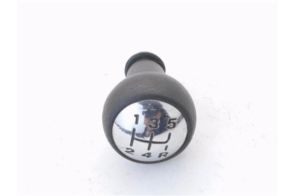 Recambio de pomo palanca cambio para peugeot 207 1.6 hdi referencia OEM IAM 2403CN  