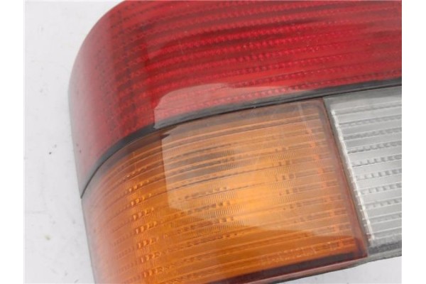 Recambio de piloto trasero izquierdo para volkswagen t4 transporter 1.9 furgón referencia OEM IAM 11A212B  