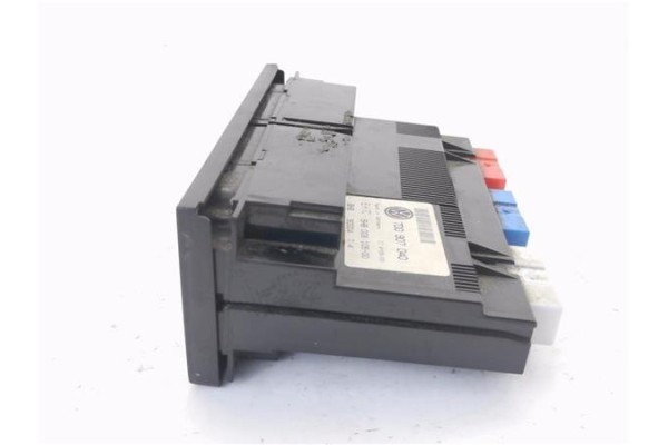 Recambio de mandos climatizador para volkswagen t4 transporter 1.9 furgón referencia OEM IAM 7D0907040 5HB00810500 