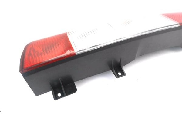 Recambio de piloto trasero izquierdo para mercedes-benz vito / mixto furgón (w639) 113 cdi referencia OEM IAM 84401924L  
