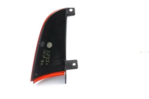 Recambio de piloto superior trasero derecho para mercedes-benz vito / mixto furgón (w639) 113 cdi referencia OEM IAM A6398201964