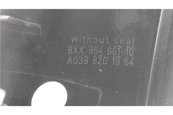 Recambio de piloto superior trasero derecho para mercedes-benz vito / mixto furgón (w639) 113 cdi referencia OEM IAM A6398201964