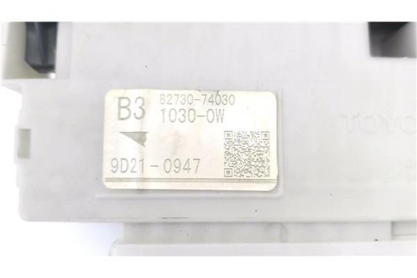 Recambio de caja fusibles/rele para toyota iq (nuj1/ngj1/kgj1) 1.0 básico referencia OEM IAM 8922174080 8273074030 