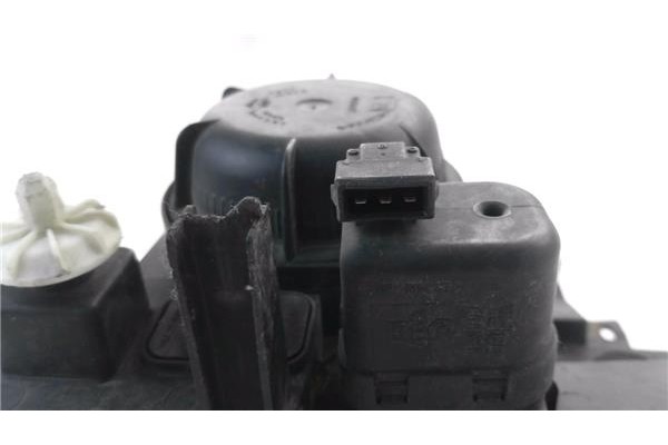 Recambio de faro delantero izquierdo para volkswagen t4 transporter 1.9 furgón referencia OEM IAM 701941009L 67723370 