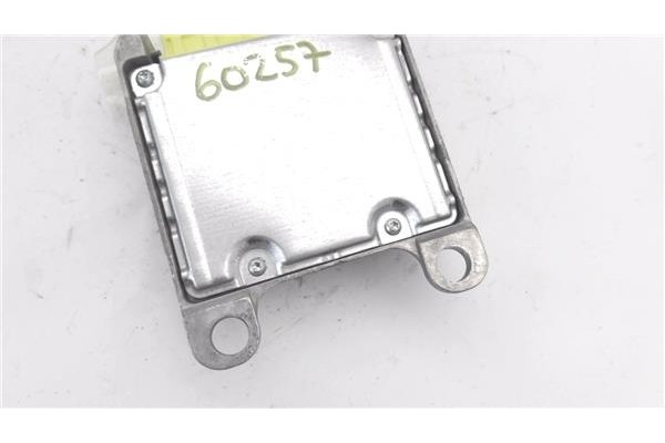 Recambio de centralita airbag para toyota yaris (ksp9/scp9/nlp9) 1.4 d-4d referencia OEM IAM 891700D210 212986103 
