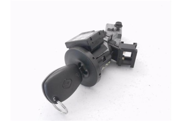 Recambio de clausor para renault master iii combi 2.3 l1h1 3,0t referencia OEM IAM 8200405701F 2811334922T 