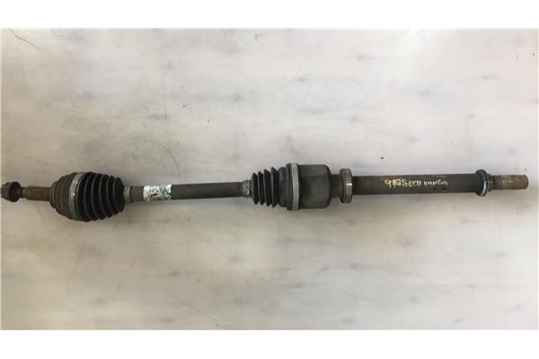 Recambio de palier delantero derecho para renault clio iii 1.5 dci (br17, cr17) referencia OEM IAM 8200499586  8200499585 , RENA