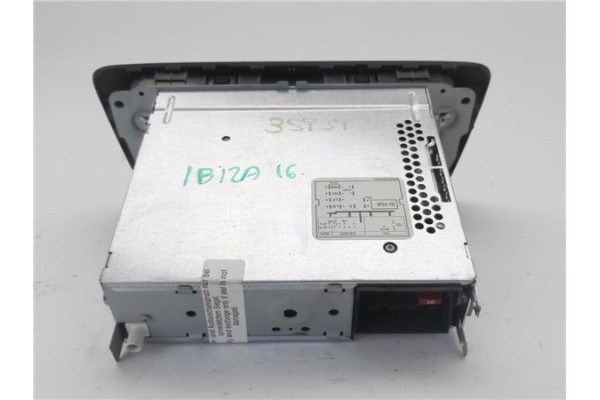 Recambio de autoradio para seat ibiza st (6j8) 1.2 tsi referencia OEM IAM 6J1035153F  