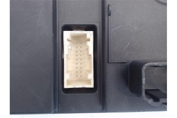 Recambio de mandos climatizador para renault megane ii berlina 3p referencia OEM IAM 8200344840 69340021 