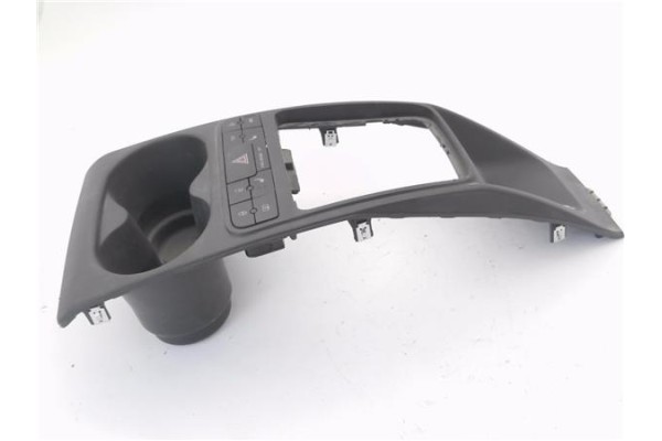 Recambio de embellecedor palanca cambio para seat ibiza berlina (6j5) 1.4 16v referencia OEM IAM 6J0858331  