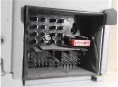 Recambio de radio / cd para seat ibiza berlina (6j5) 1.4 16v referencia OEM IAM 6J0035153B 8,15765E+12 