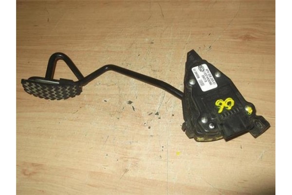 Recambio de potenciometro pedal gas para peugeot boxer furgón (244) 2.8 hdi referencia OEM IAM 6PV00824501 1337493080 