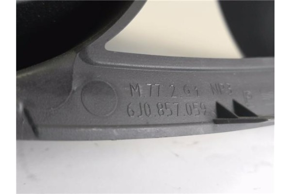 Recambio de embellecedor cuadro instrumentos para seat ibiza berlina (6j5) 1.4 referencia OEM IAM 6J0857059 6J0858565 