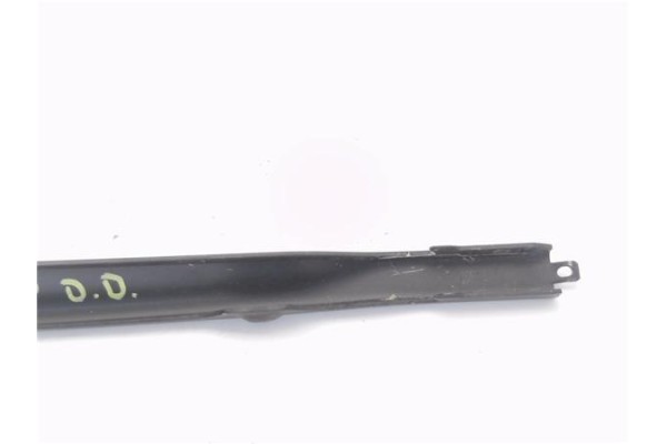Recambio de brazo limpiaparabrisas delantero derecho para seat leon (1p1) 1.4 tsi referencia OEM IAM 1P0955410A  