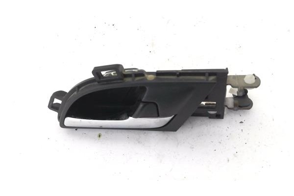 Recambio de manilla int. puerta trasero derecha para honda cr-v iii 2.0 i referencia OEM IAM 43712XXX  