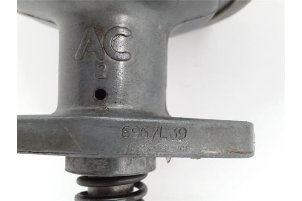 Recambio de bomba combustible para opel kadett e 1.6 beauty berlina referencia OEM IAM 6967L39  