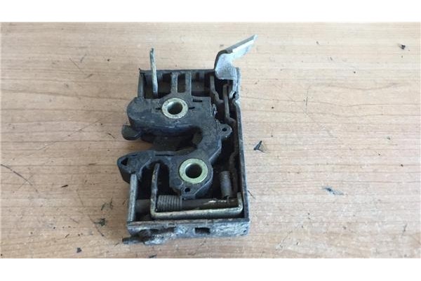 Recambio de cierre electromagnetico trasero izquierdo para seat toledo (1l) 1.6 i referencia OEM IAM 1L0839015  