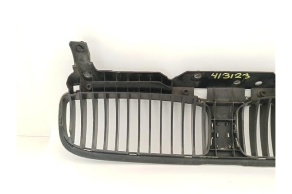 Recambio de rejilla capo para bmw serie 7 (e65/e66) 3.0 730d referencia OEM IAM 511370377279  